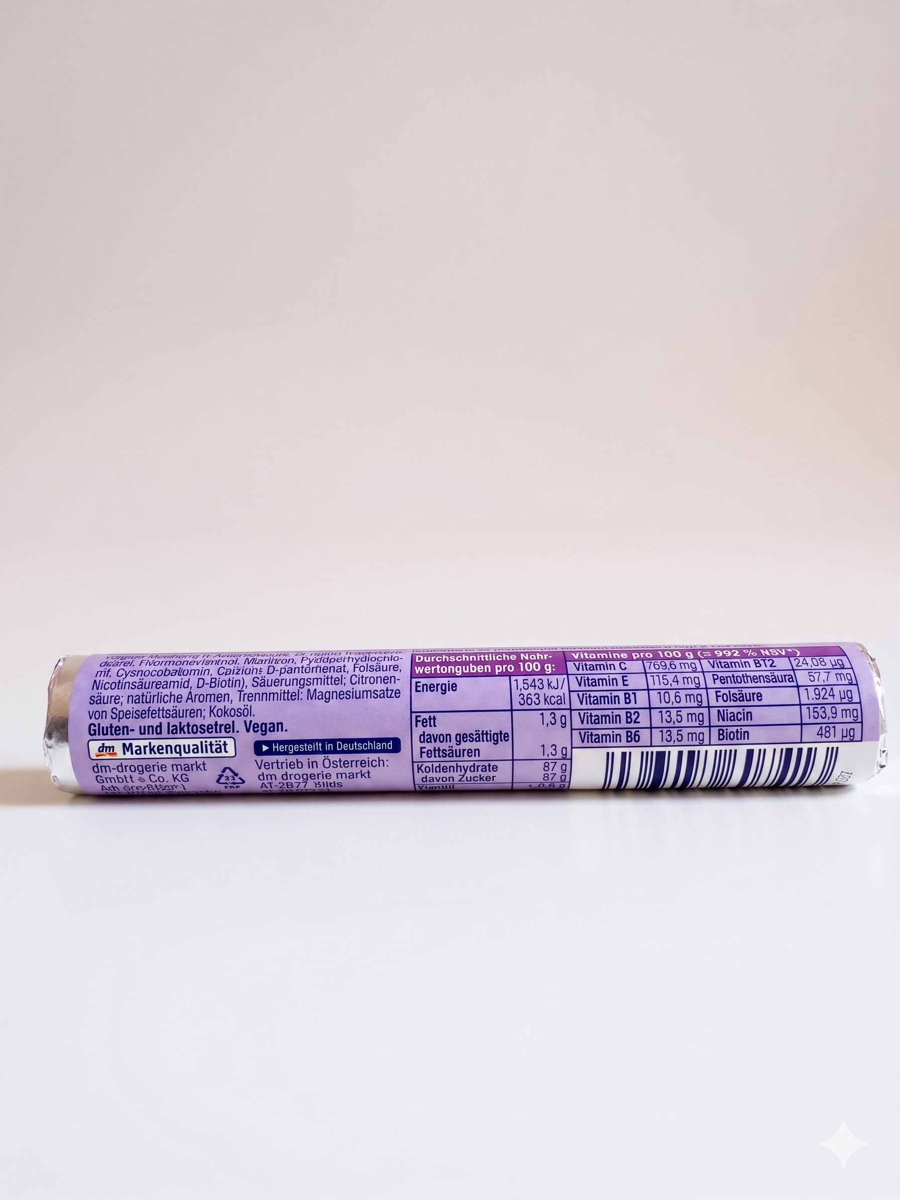Rouleau de Pastilles de Dextrose aux 10 Vitamines - Saveur Fruits des Bois - Mivolis (44g) "رول فيتامينات بنكهة التوت البري — طاقتك في جيبك!"